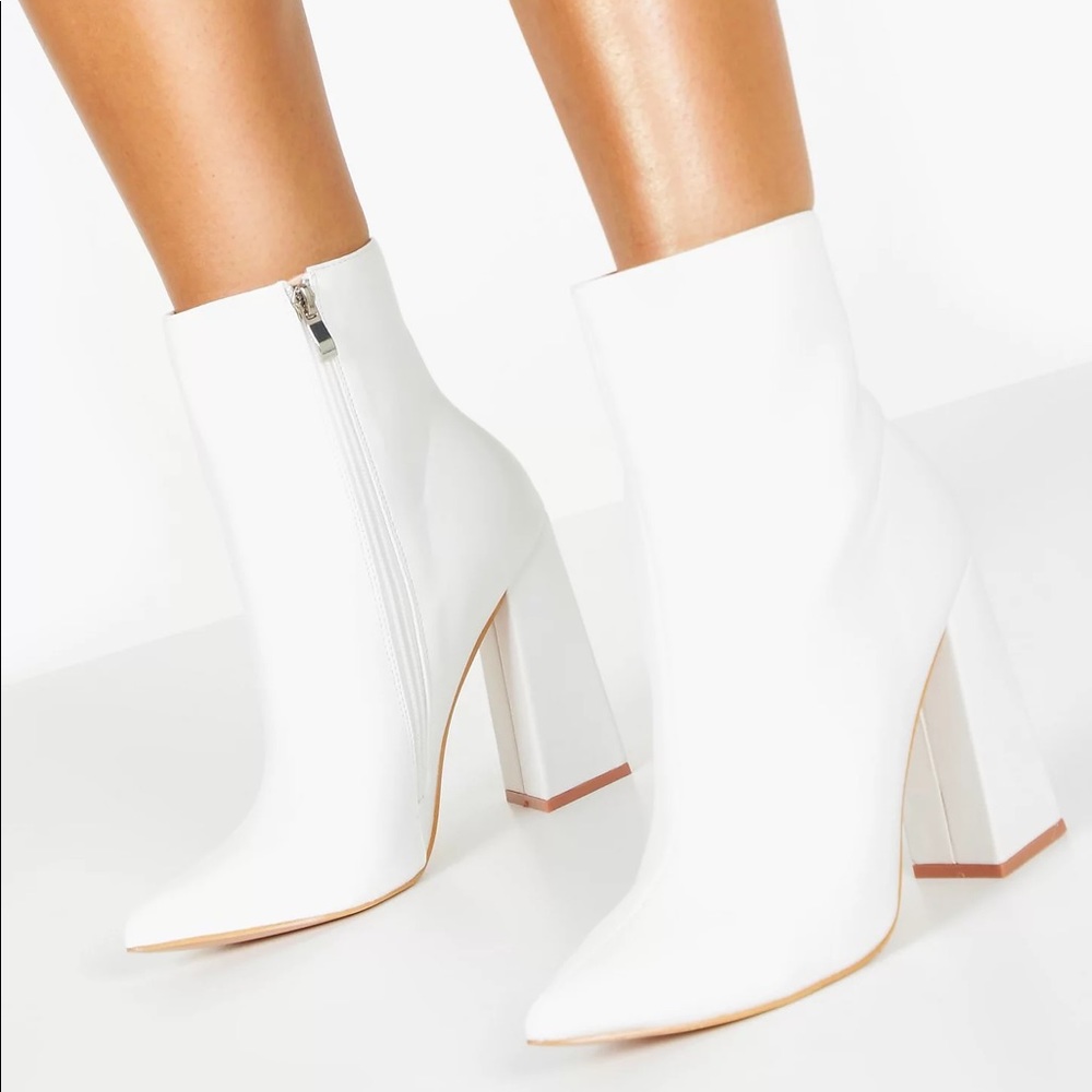 Boohoo White Flared Heel Sock Boots